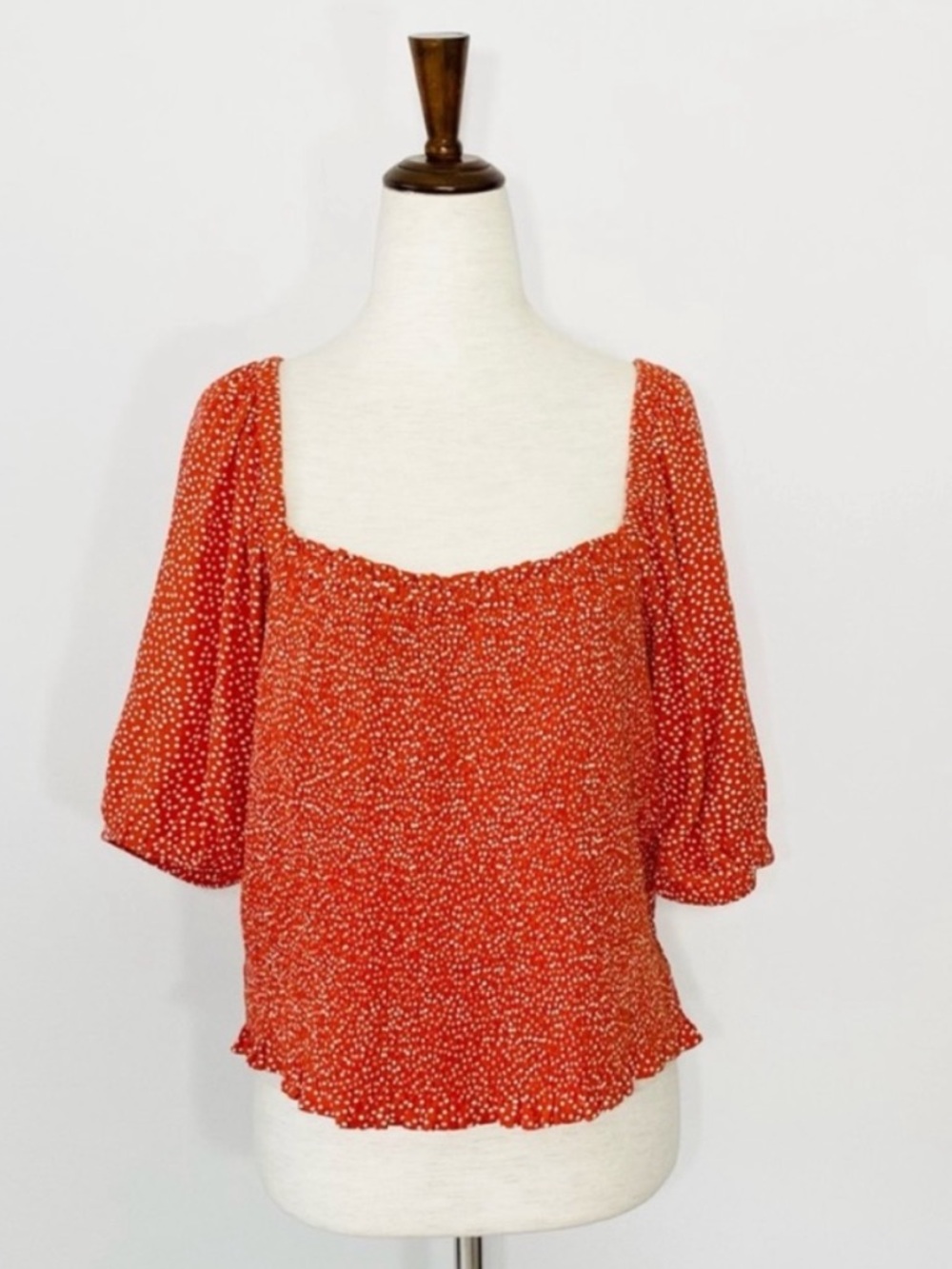 LOFT puff sleeve top